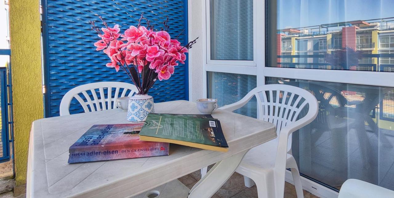 Elit 4 Apartments Sluneční pobřeží Exteriér fotografie