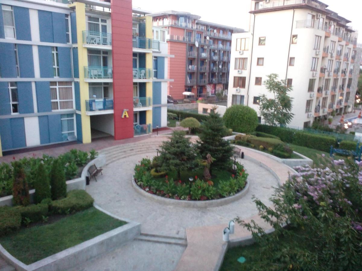 Elit 4 Apartments Sluneční pobřeží Exteriér fotografie